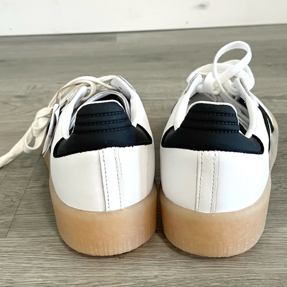 Adidas Women’s sz 9 White and Black Sneakers thick sole - Picture 5 of 7